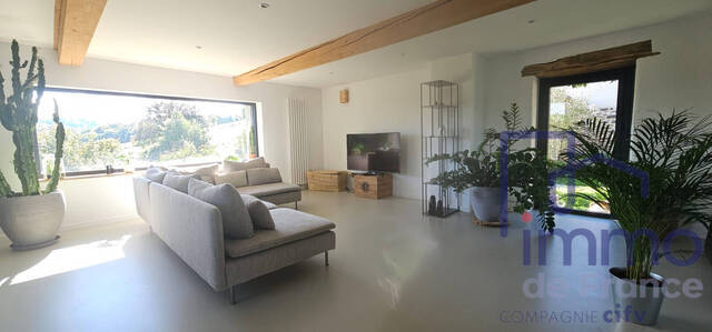 Vente Maison ferme 6 pièces 176 m² La Tour-en-Jarez 42580