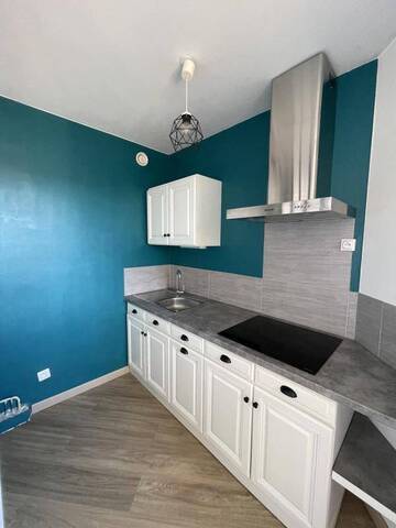 Location Appartement studio 1 pièce 30 m² Le Puy-en-Velay 43000