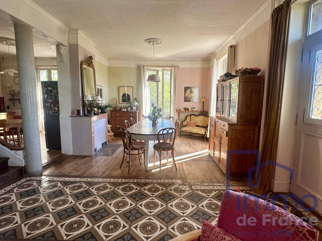 Vente Maison 6 pièces 298 m² Le Chambon-Feugerolles 42500