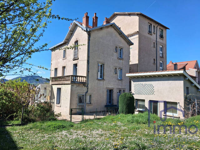 Vente Maison 8 pièces 187.5 m² Le Puy-en-Velay 43000