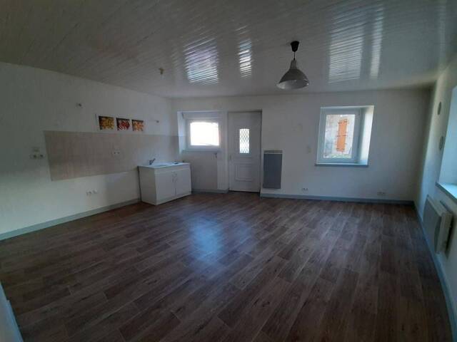 Location Maison de village 4 pièces 88 m² Périgneux 42380