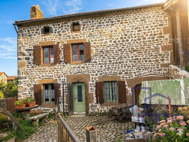 Vente Maison ferme 4 pièces 67 m² Le Puy-en-Velay 43000