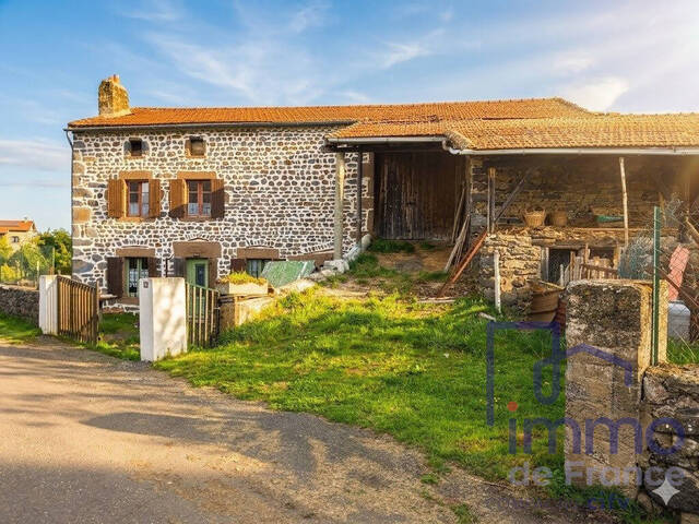 Vente Maison ferme 4 pièces 67 m² Le Puy-en-Velay 43000