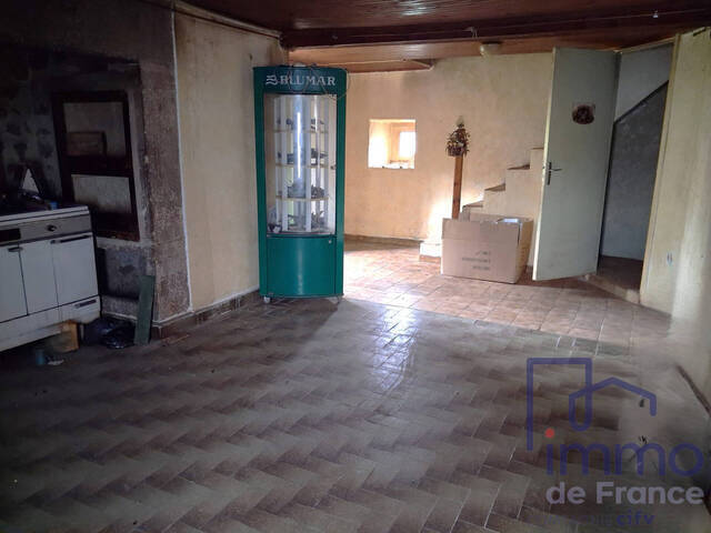 Vente Maison ferme 4 pièces 67 m² Le Puy-en-Velay 43000
