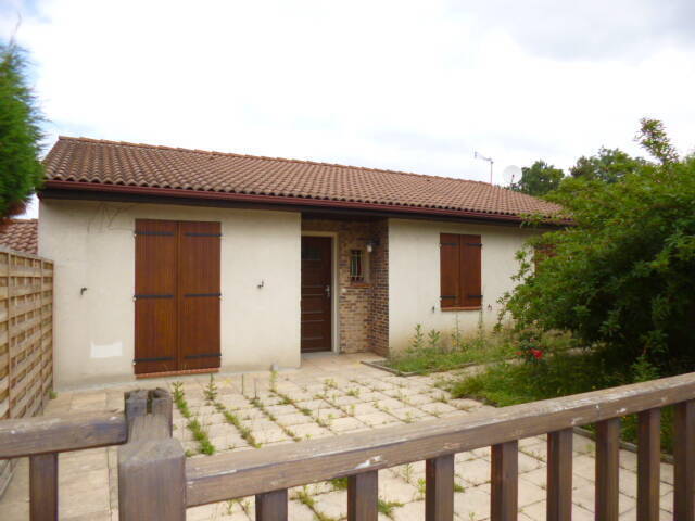 Location Maison 6 pièces 105 m² Saint-Étienne 42000 MONTHIEU