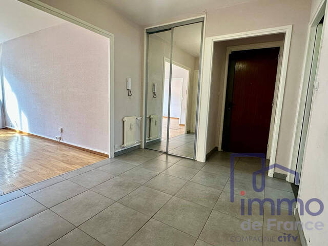 Vente Appartement 4 pièces 90 m² Saint-Étienne 42000