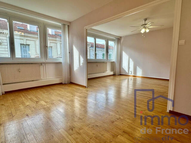 Vente Appartement 4 pièces 90 m² Saint-Étienne 42000