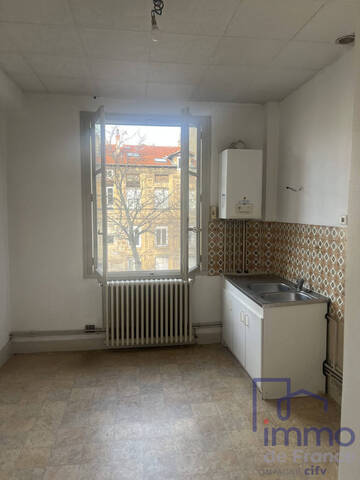 Sale Building 217 m² Saint-Étienne 42000