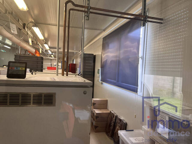 Vente Local industriel 400 m² Le Chambon-Feugerolles 42500