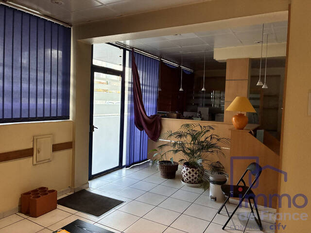 Vente Local commercial 120 m² Saint-Étienne 42000