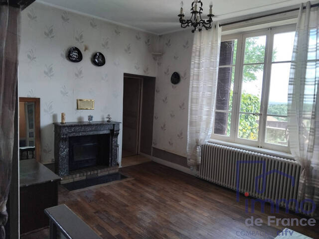 Vente Maison ancienne 5 pièces 184.8 m² Saint-Germain-Laval 42260