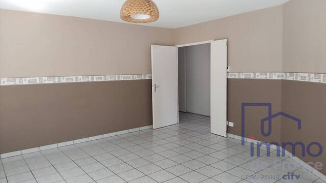 Sale Apartment 4 rooms 94 m² Saint-Étienne 42000