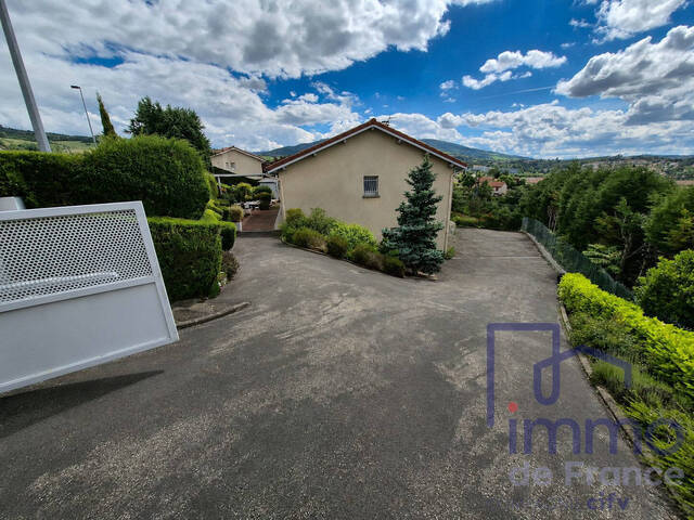 Sale House villa 6 rooms 151 m² Saint-Chamond 42400