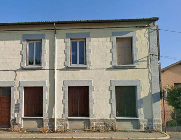 Location Appartement studio 1 pièce 24 m² Saint-Priest-en-Jarez 42270