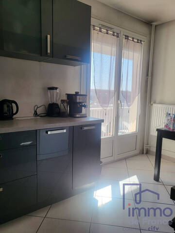 Vente Appartement 5 pièces 77.3 m² Sury-le-Comtal 42450