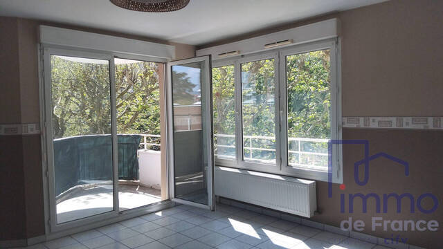 Vente Appartement 4 pièces 94 m² Saint-Étienne 42000