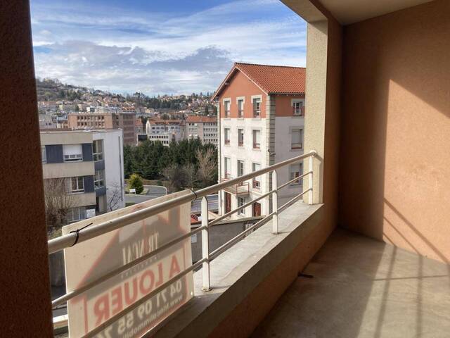 Rent Apartment t4 5 rooms 97 m² Le Puy-en-Velay 43000