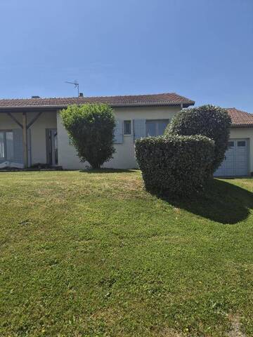 Location Maison individuelle 4 pièces 103 m² Champdieu 42600