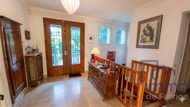 Vente Maison traditionnelle 8 pièces 216 m² Saint-Priest-en-Jarez 42270