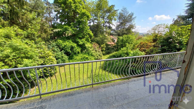 Vente Maison traditionnelle 8 pièces 216 m² Saint-Priest-en-Jarez 42270