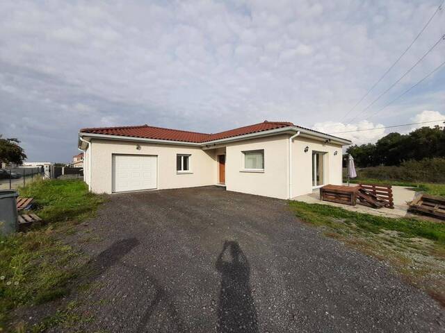 Location Maison villa 4 pièces 105 m² Poncins 42110