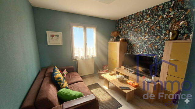 Vente Maison traditionnelle 7 pièces 143 m² Saint-Maurice-en-Gourgois 42240