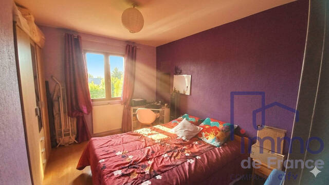 Vente Maison traditionnelle 7 pièces 143 m² Saint-Maurice-en-Gourgois 42240