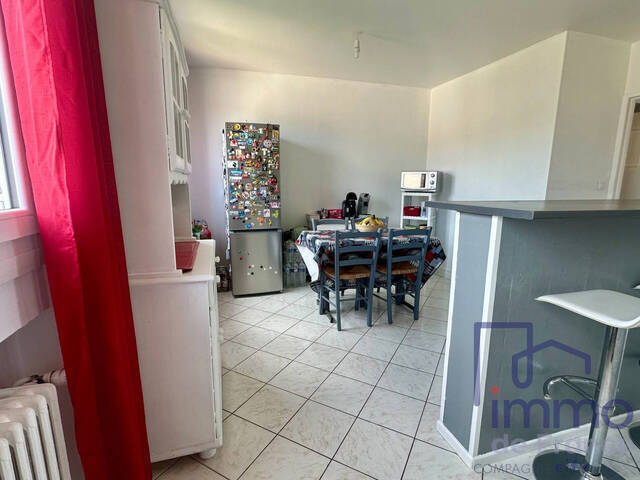 Vente Appartement 2 pièces 60 m² Le Chambon-Feugerolles 42500