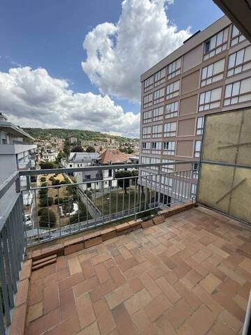 Location Appartement t1 2 pièces 35 m² Vals-près-le-Puy 43750