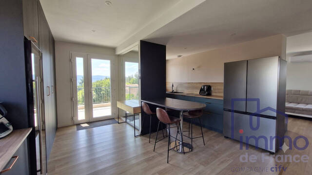 Vente Appartement duplex 5 pièces 112 m² Saint-Just-Saint-Rambert 42170