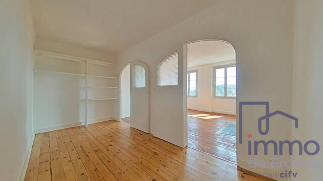 Vente Appartement 2 pièces 59.9 m² Saint-Étienne 42000
