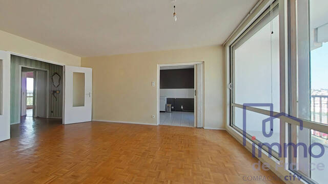 Vente Appartement 5 pièces 94 m² Saint-Étienne 42000