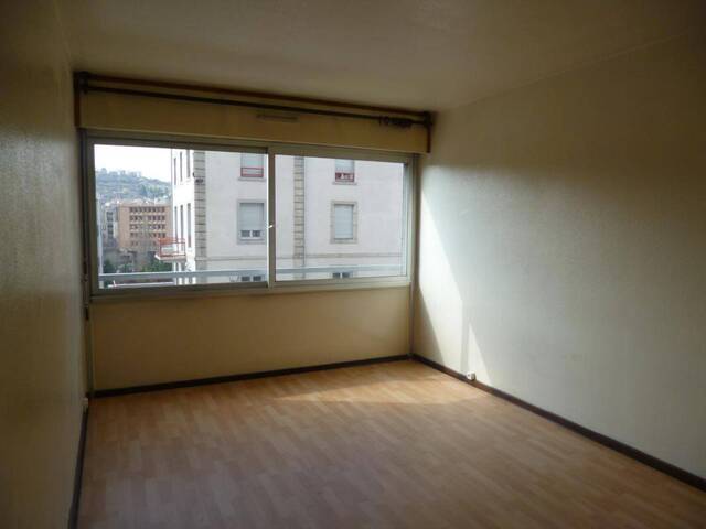 Location Appartement studio 1 pièce 23 m² Le Puy-en-Velay 43000