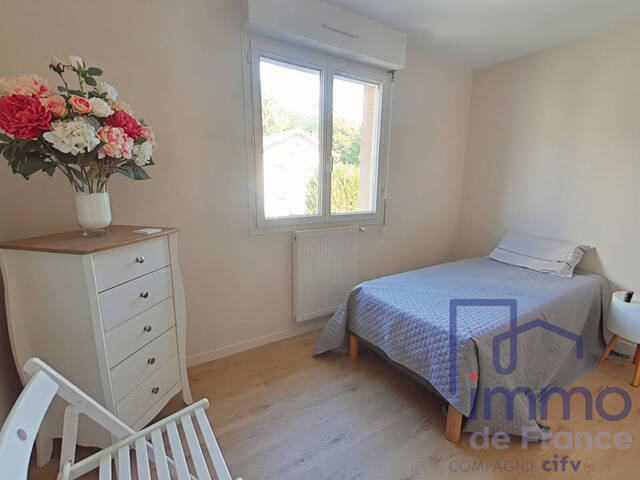 Vente Appartement 2 pièces 53.6 m² Vals-près-le-Puy 43750