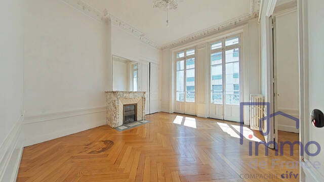 Vente Appartement 4 pièces 111 m² Saint-Étienne 42000
