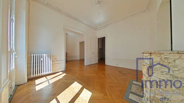 Vente Appartement 4 pièces 111 m² Saint-Étienne 42000