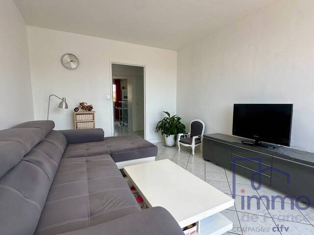 Vente Appartement 2 pièces 55 m² Le Chambon-Feugerolles 42500