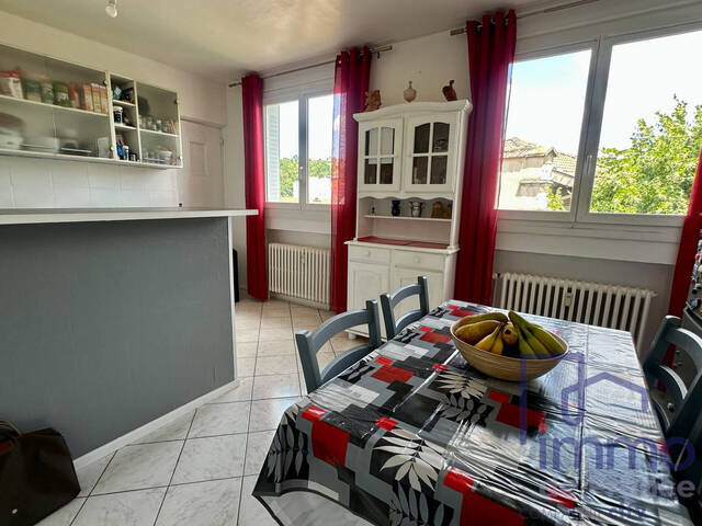 Vente Appartement 2 pièces 55 m² Le Chambon-Feugerolles 42500