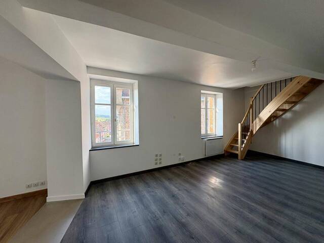 Location Appartement duplex/triplex 4 pièces 96 m² Saint-Symphorien-sur-Coise 69590