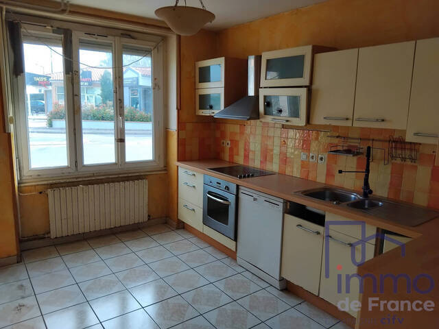 Vente Maison ancienne 4 pièces 110 m² Sury-le-Comtal 42450