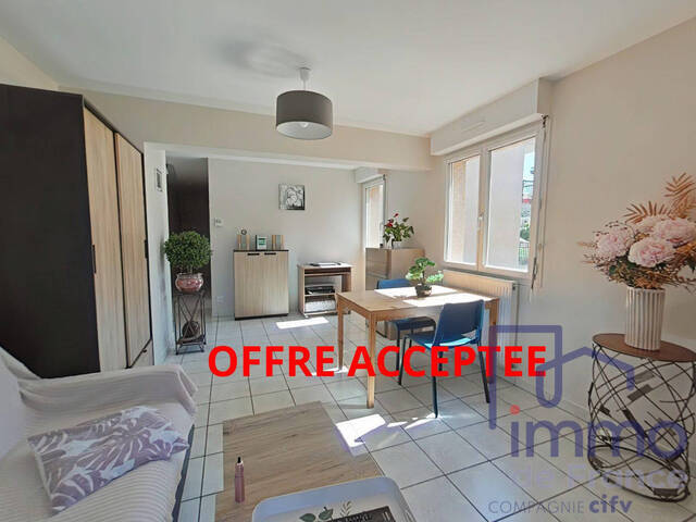 Vente Appartement 2 pièces 53.6 m² Vals-près-le-Puy 43750