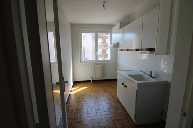 Location Appartement t2 38 m² Le Puy-en-Velay 43000