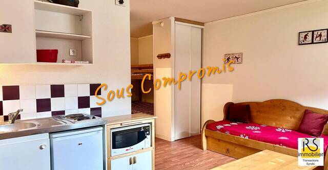 Sale Apartment studio coin montagne 1 room 28 m² Les Carroz d'Arâches 74300