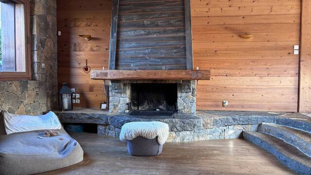 Vente Chalet 237 m² Les Carroz d'Arâches 74300