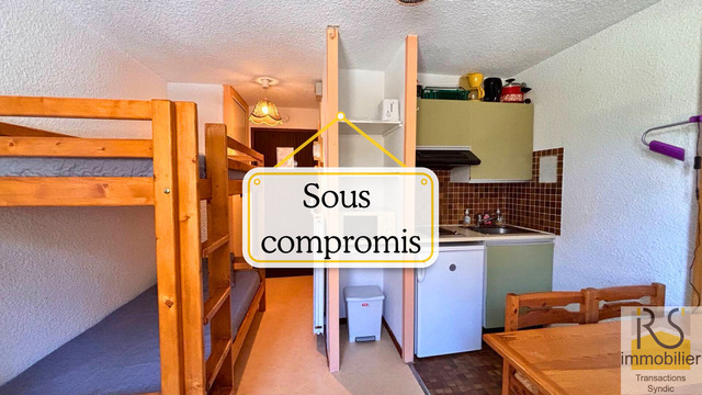 Sale Apartment studio coin montagne 1 room 15.42 m² Les Carroz d'Arâches 74300
