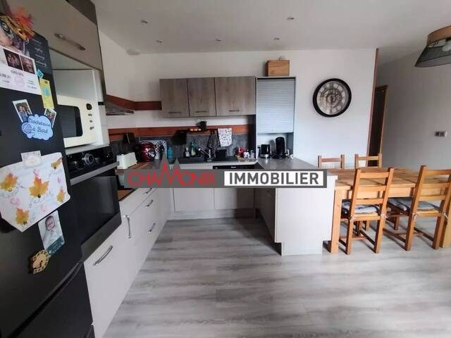 Buy Apartment appartement 4 rooms Les Houches 74310