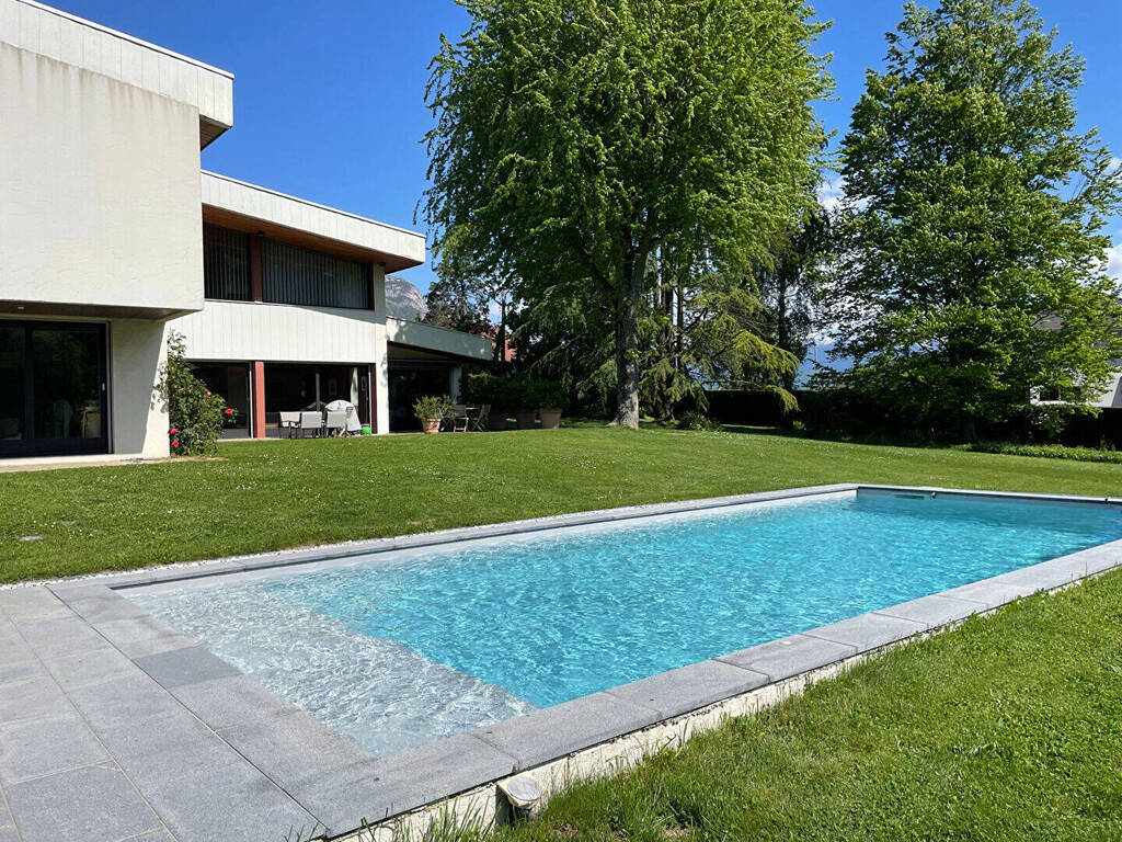 Vente Maison 10 pièces 343 m² Myans 73800