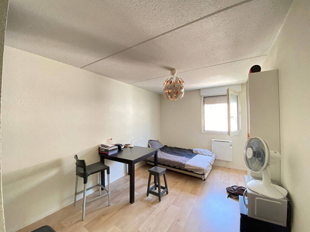 Location Appartement 1 pièce 23.34 m² Chambéry 73000