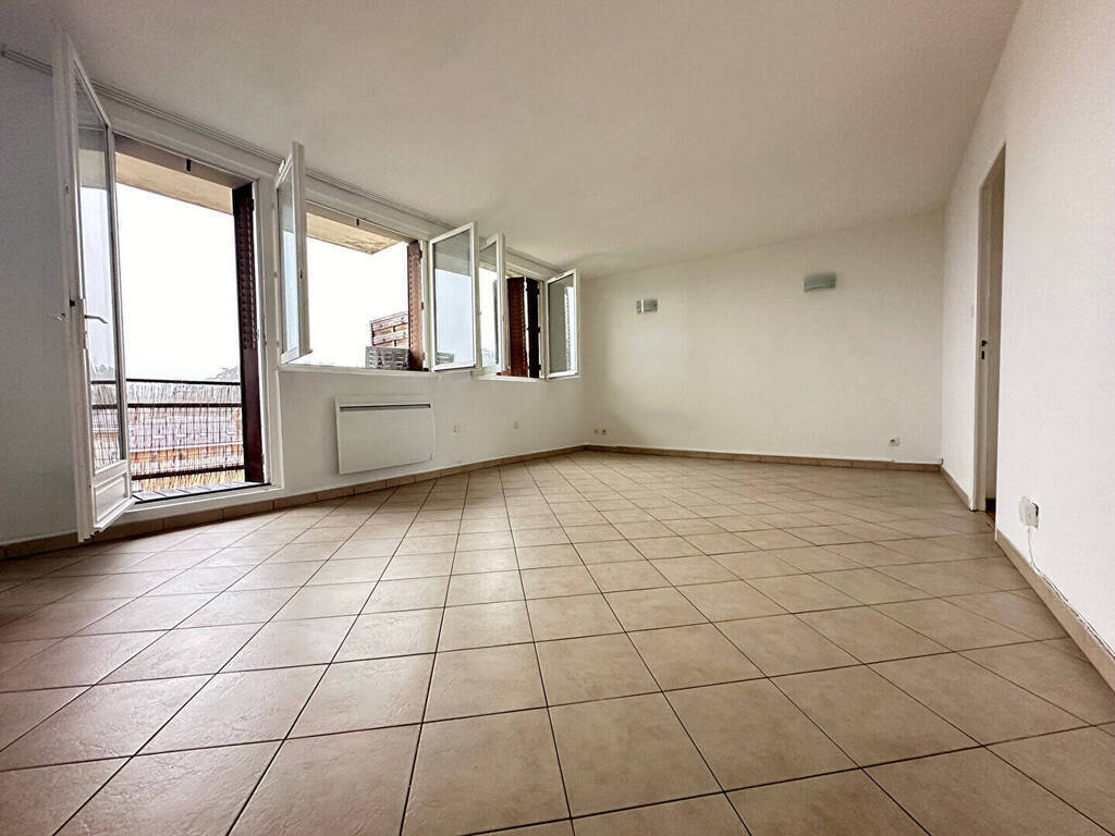 Location professionnel Appartement 3 pièces 63.1 m² Chambéry 73000