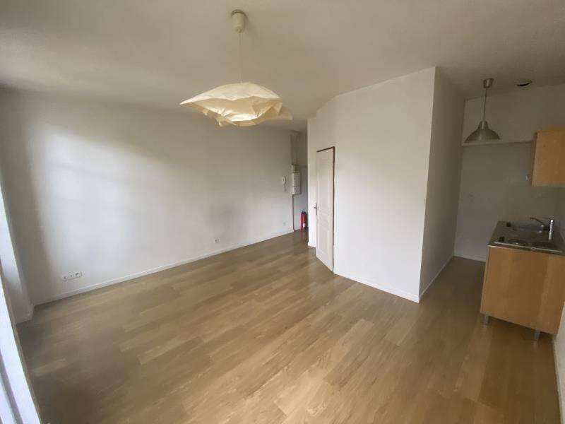Location Appartement 1 pièce 30 m² Chambéry 73000